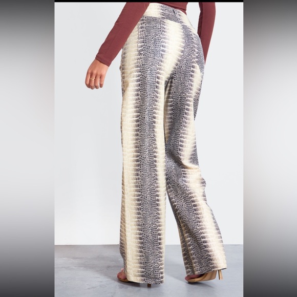 PLT Tall Cream Snake Print High Waist Wide Leg Jeans - Picture 6 of 6